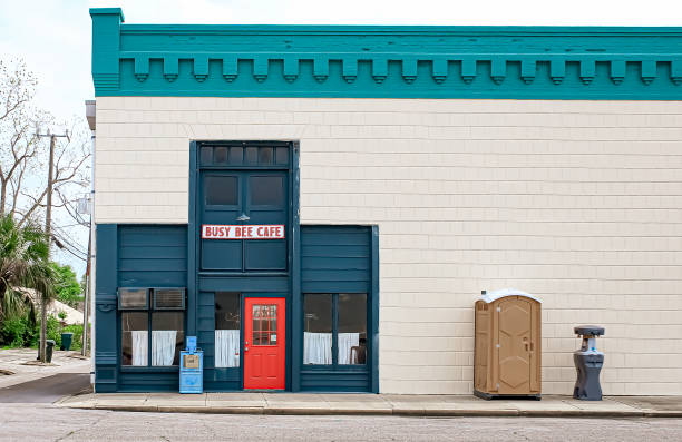 Best Affordable porta potty rental  in Florissant, MO